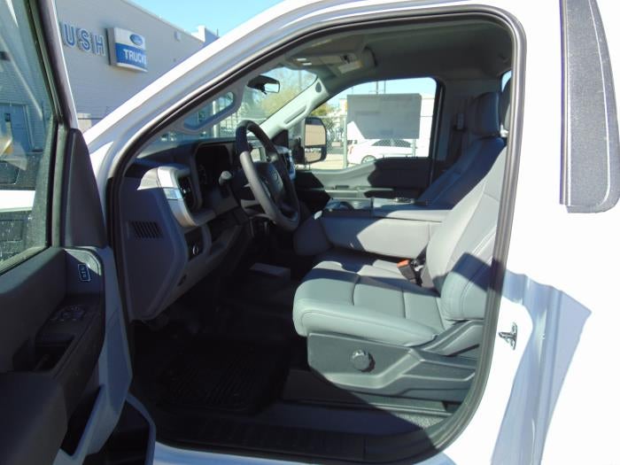 2027 Ford F-550 XL