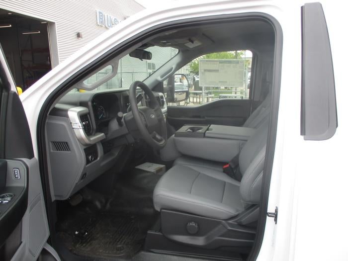 2025 Ford F-550 XL