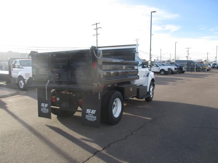 2026 Ford F-650 Standard