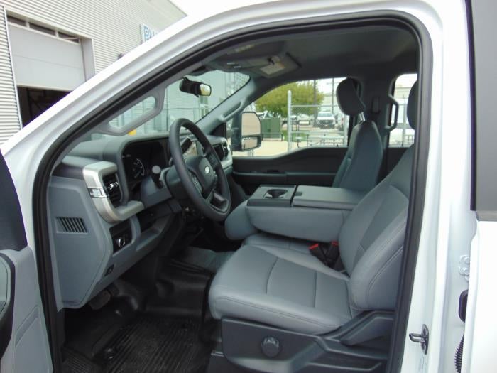 2027 Ford F-550 XL