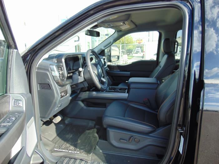 2027 Ford F-550 Lariat