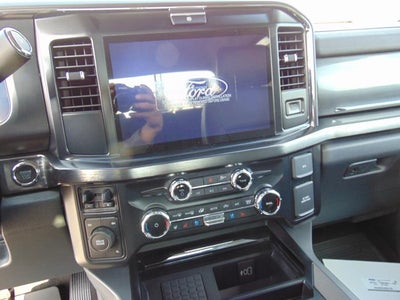 2027 Ford F-550 Lariat