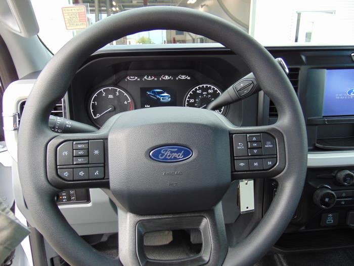 2027 Ford F-550 XL