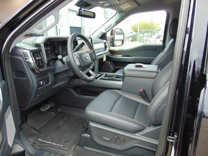 2027 Ford F-550 Lariat