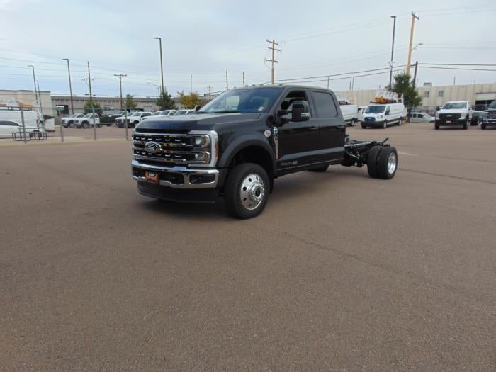2027 Ford F-550 Lariat