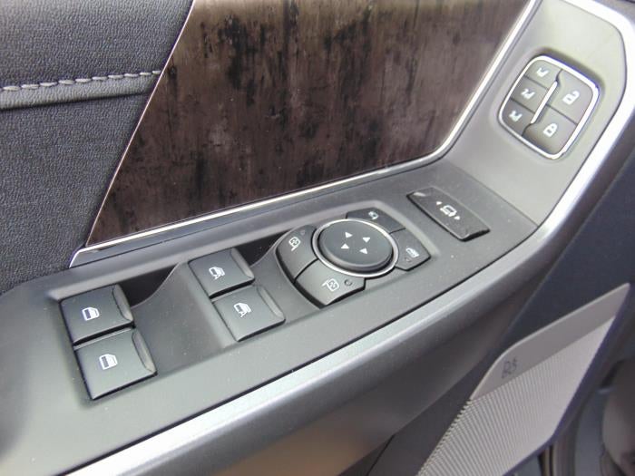 2027 Ford F-550 Lariat