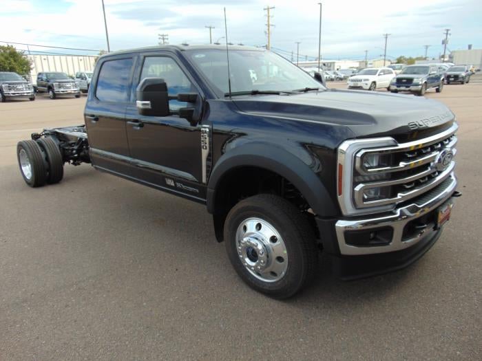 2027 Ford F-550 Lariat