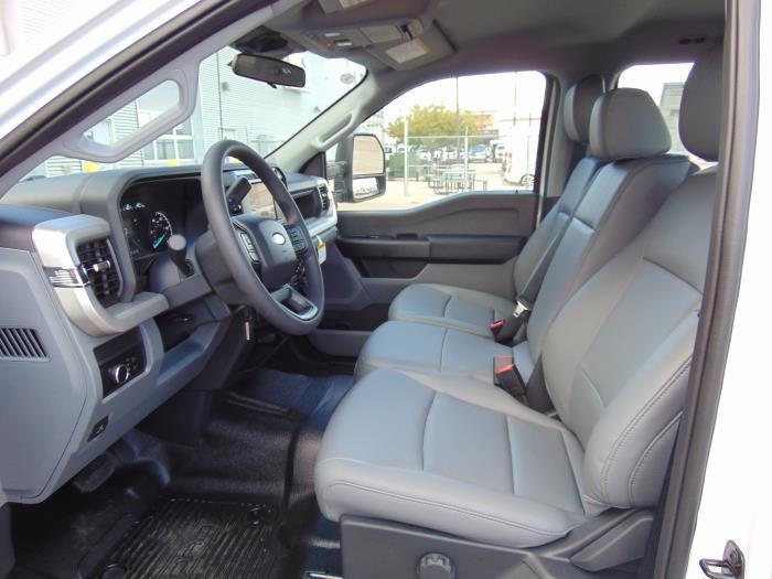 2027 Ford F-550 XL