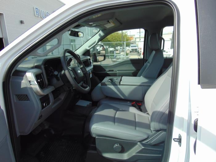 2027 Ford F-550 XL