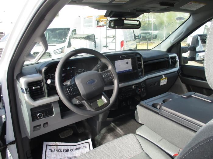 2025 Ford F-550 XLT