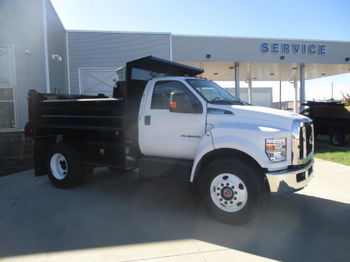 2026 Ford F-750 Standard
