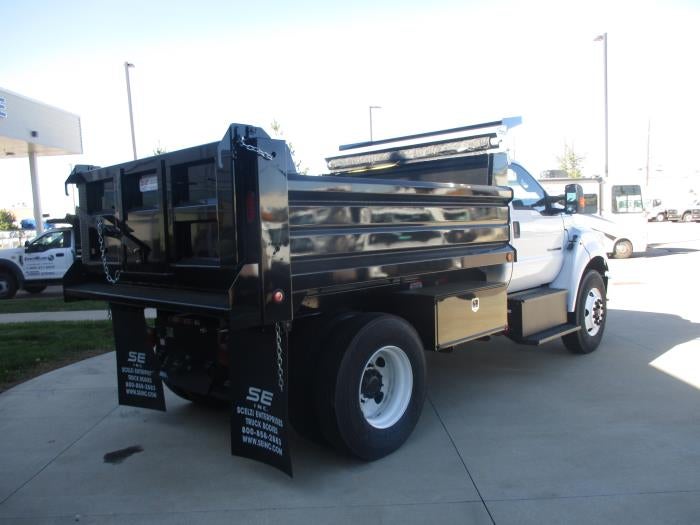 2026 Ford F-750 Standard