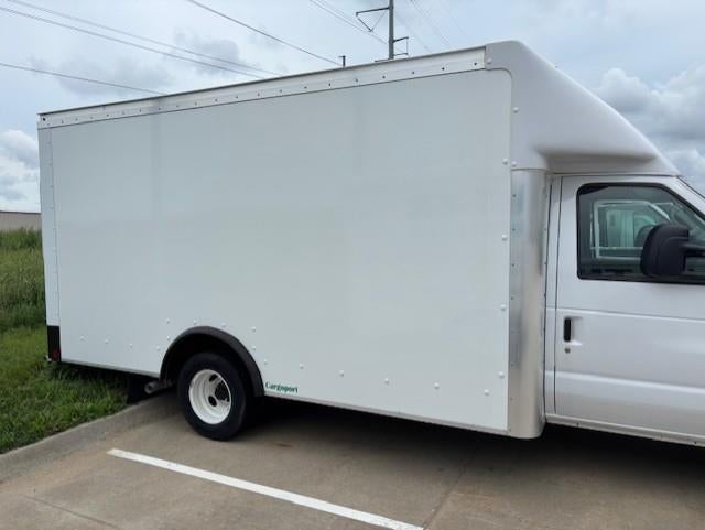 2025 Ford E-450 Standard