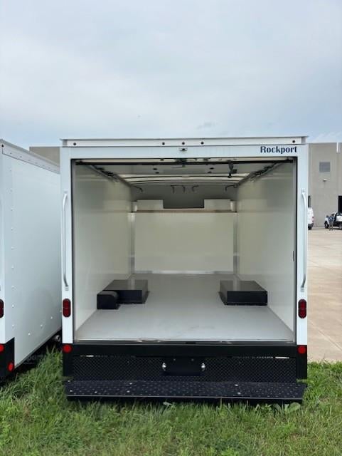 2025 Ford E-450 Standard