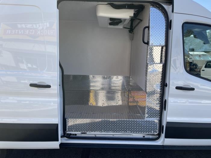 2025 Ford Transit-250 XL