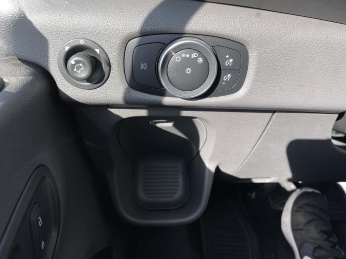 2025 Ford Transit-250 XL