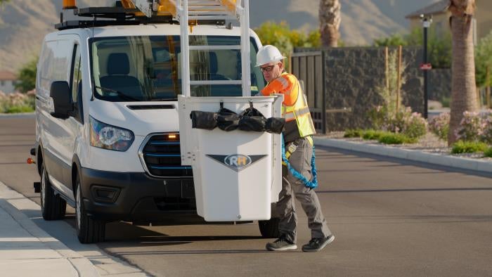 2022 Ford E-Transit XL
