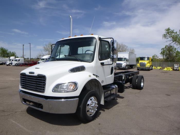 2019 Freightliner Business Class M2 106 Base