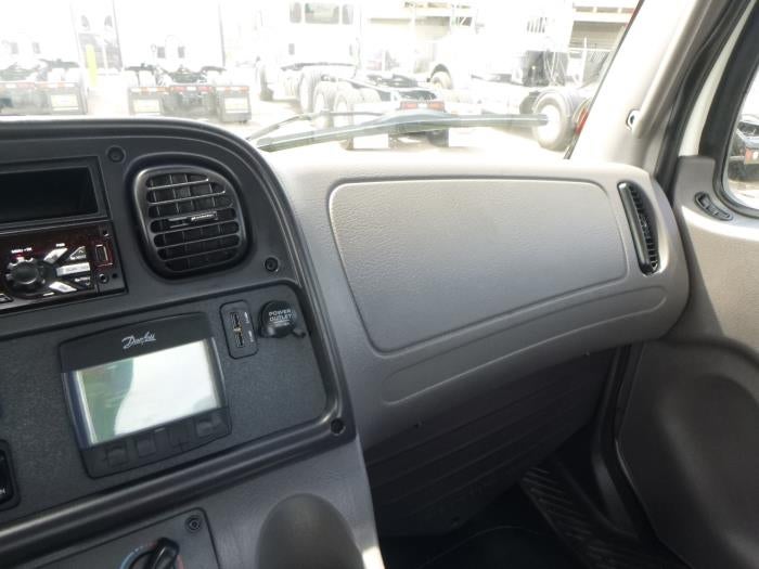 2019 Freightliner Business Class M2 106 Base