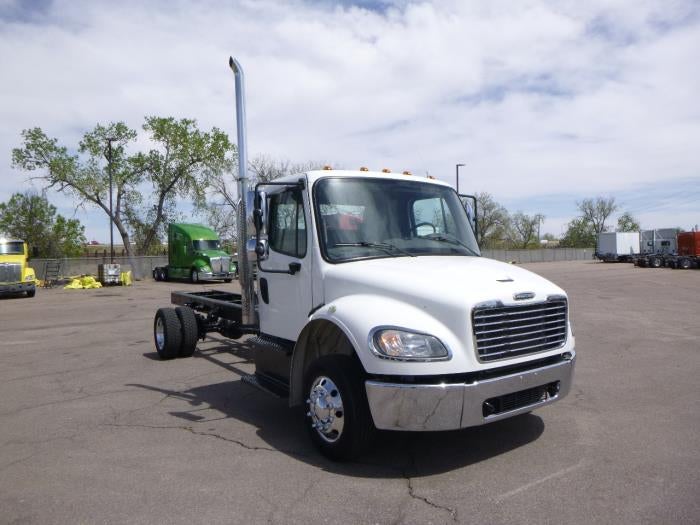 2019 Freightliner Business Class M2 106 Base