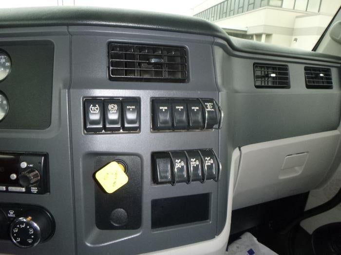 2022 Peterbilt 567 Base