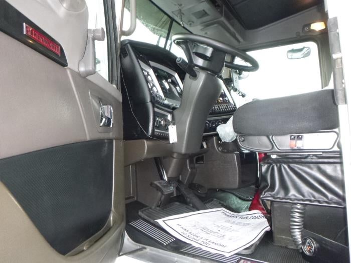 2014 Kenworth T800 Base