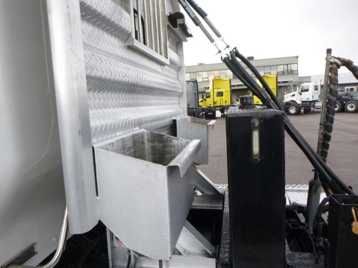 2014 Kenworth T800 Base