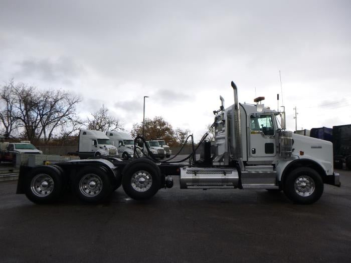 2014 Kenworth T800 Base