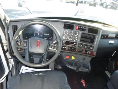 2022 Kenworth T680 Base
