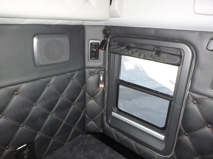 2022 Kenworth T680 Base