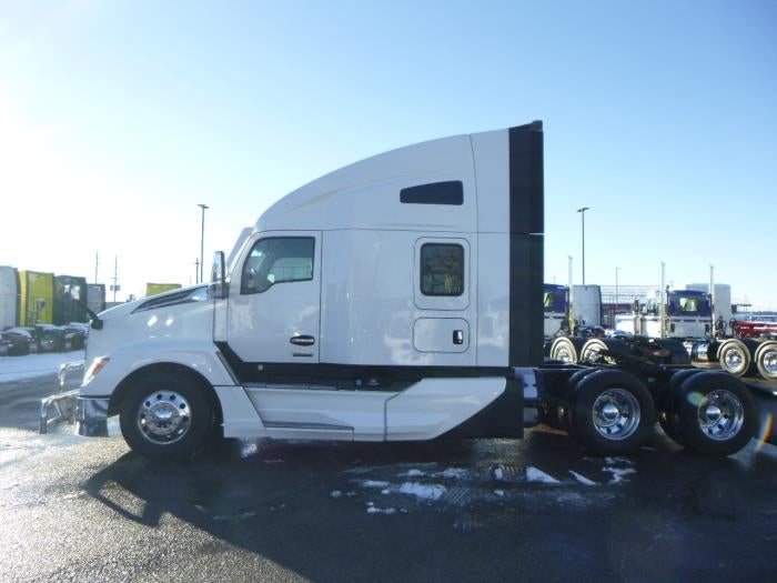 2022 Kenworth T680 Base