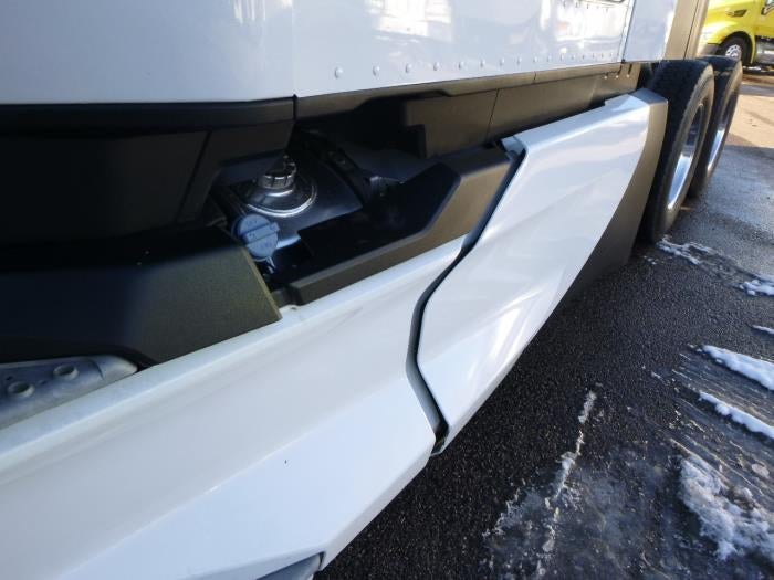 2022 Kenworth T680 Base