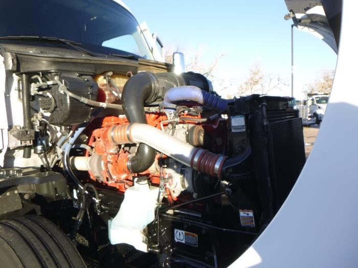 2022 Kenworth T680 Base