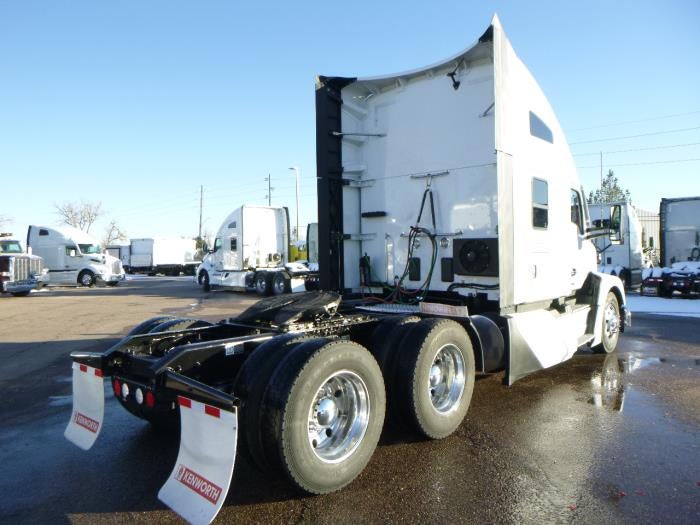 2022 Kenworth T680 Base