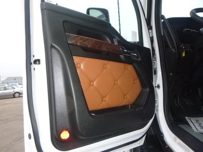 2022 Kenworth T680 Base