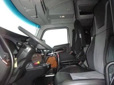 2022 Kenworth T680 Base