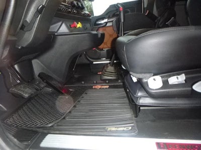 2022 Kenworth T680 Base