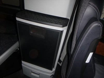 2022 Kenworth T680 Base