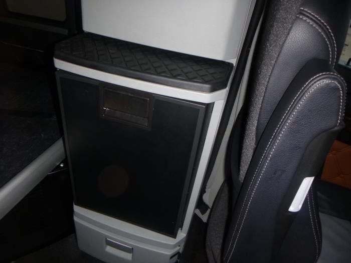 2022 Kenworth T680 Base