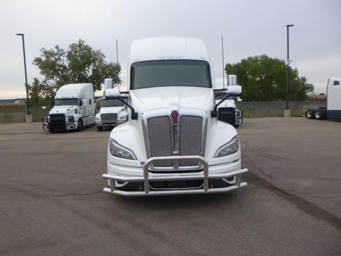 2022 Kenworth T680 Base