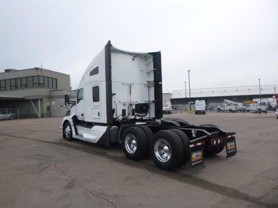 2022 Kenworth T680 Base