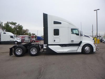 2022 Kenworth T680 Base
