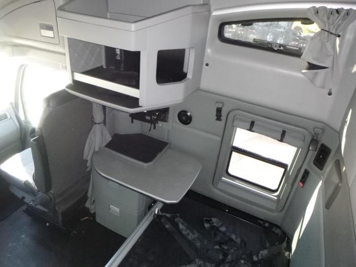 2021 Kenworth T680 Base