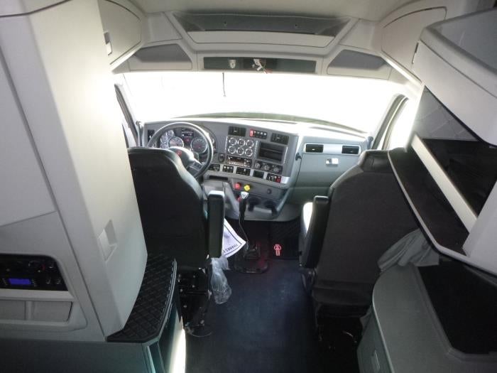 2021 Kenworth T680 Base