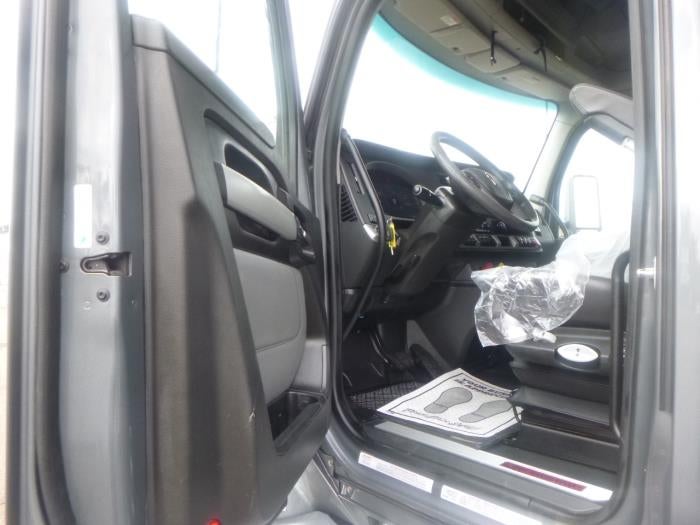 2022 Kenworth T680 Base