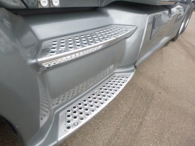 2022 Kenworth T680 Base