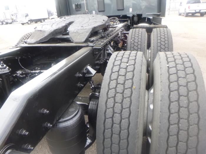 2022 Kenworth T680 Base