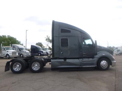 2022 Kenworth T680 Base