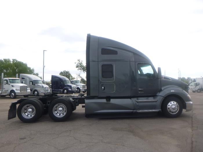 2022 Kenworth T680 Base
