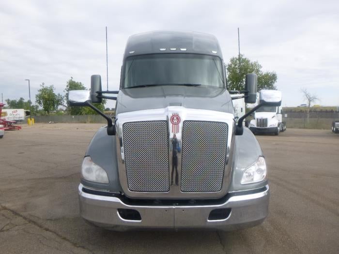 2022 Kenworth T680 Base